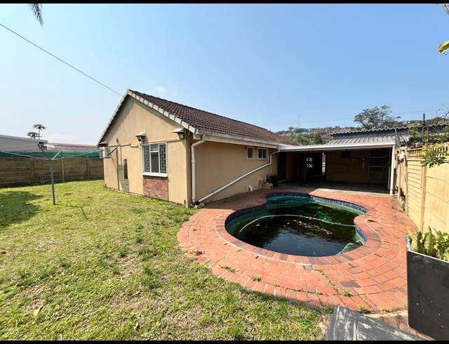 3 BEDROOM HOUSE FOR SALE IN BLUFF
